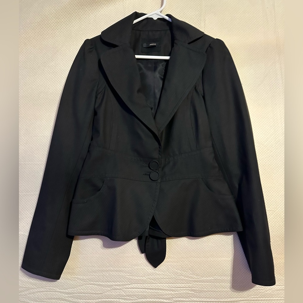 Jak&Rae Women's Black Blazer; Subtle Stripe;Double Button; Tie Back detail; sz 8